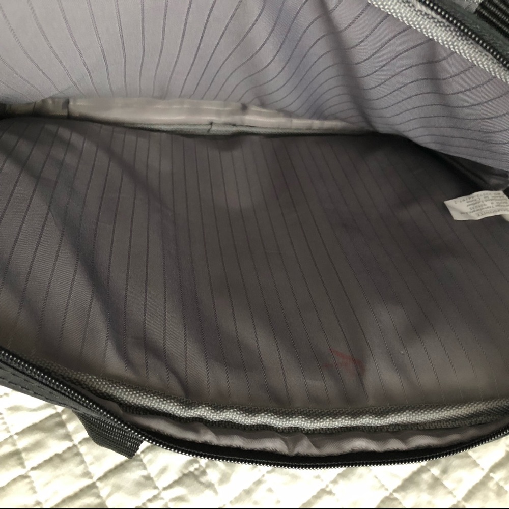 Samsonite laptop 💻/iPad/air pad 😊 - Picture 8 of 8